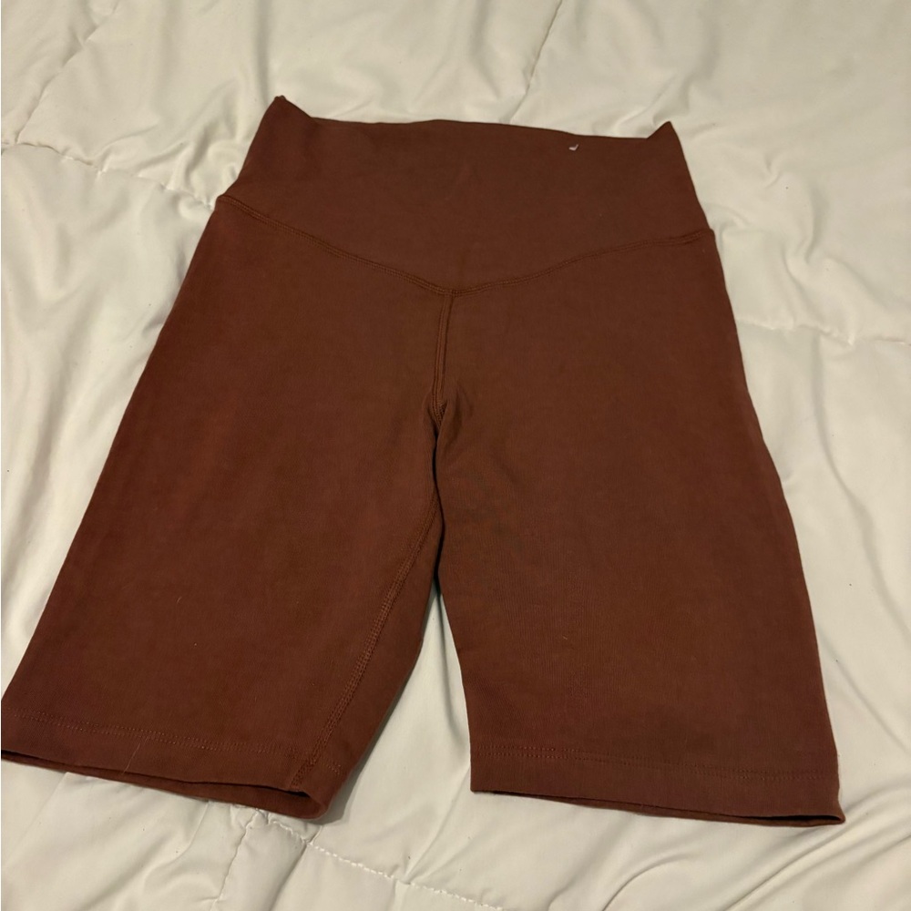 Old Navy workout biker shorts, size small, burgundy brown.